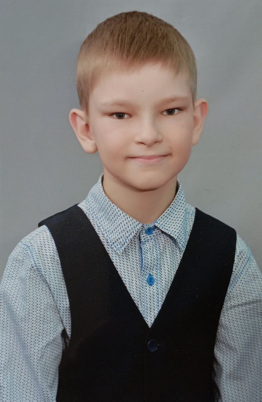 Попеков Павел.
